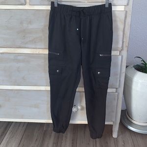 Banana Republic Tencel Soft Cargo Pant. Sz. xxsmall- fits like xsmall.